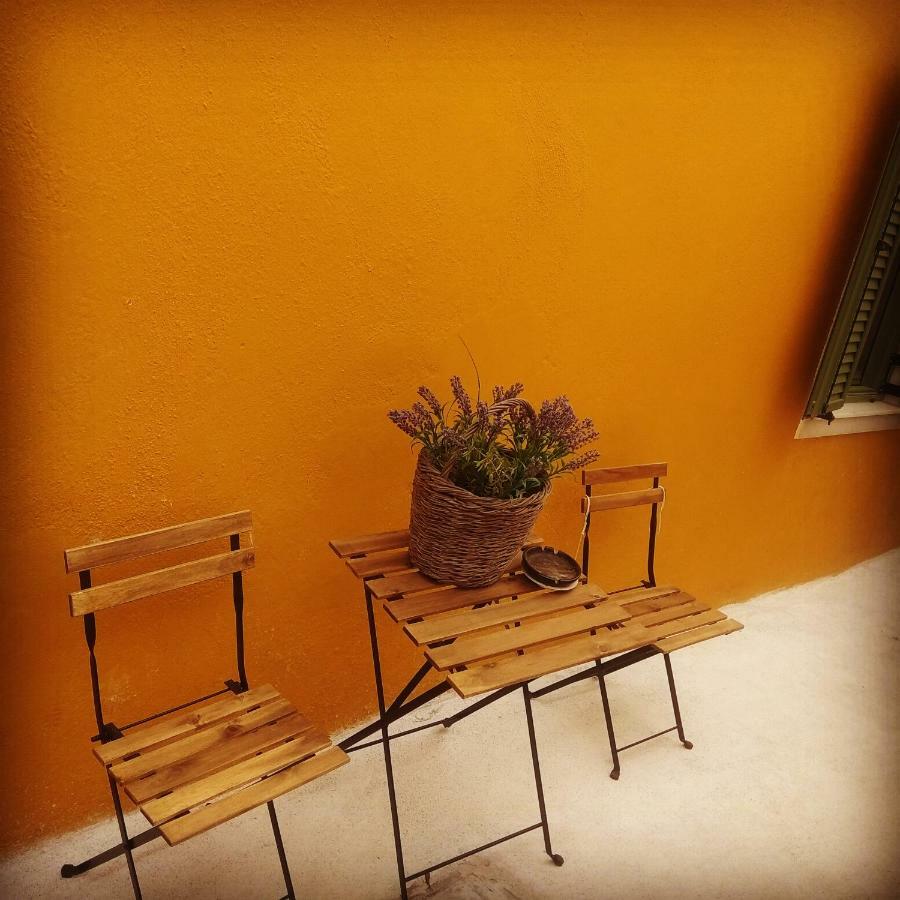 Emmantina Acomodação com café da manhã Mesaria Exterior foto